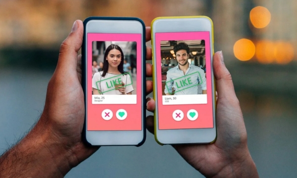 Applications pour trouver des personnes en ligne (Source : Google)