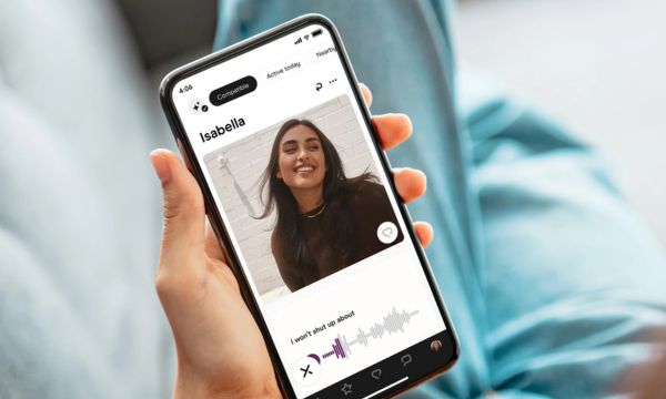 Profitez de l’application Hinge (Source : Google)